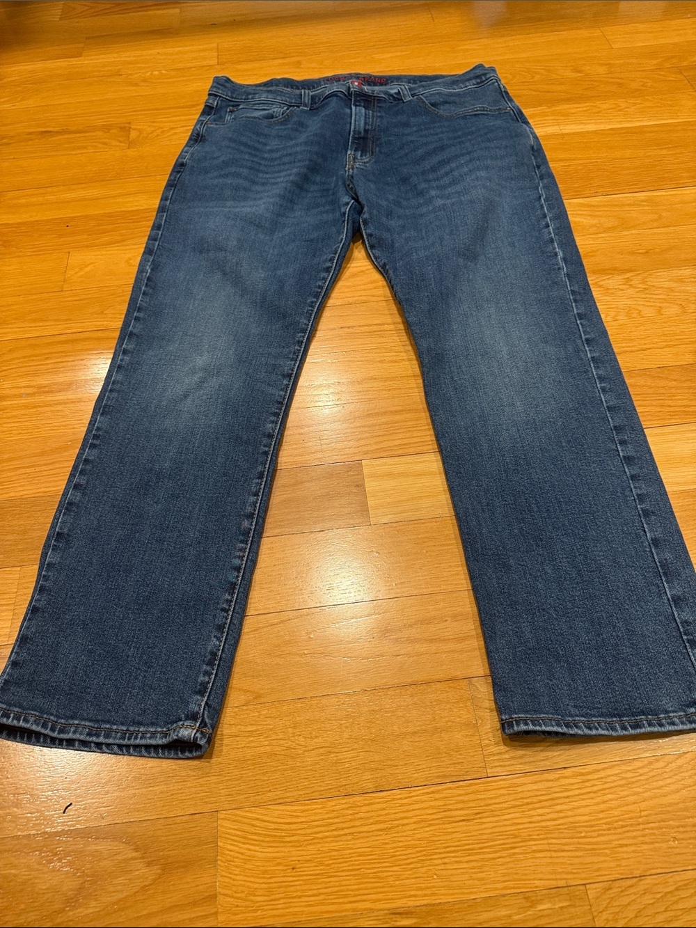 Lucky Brand  men’s 410 athletic straight jeans size 36X30.